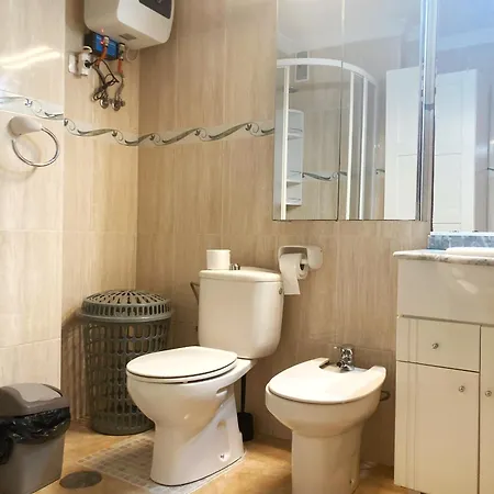 Elegant Family Flat By Canary365 דירה *